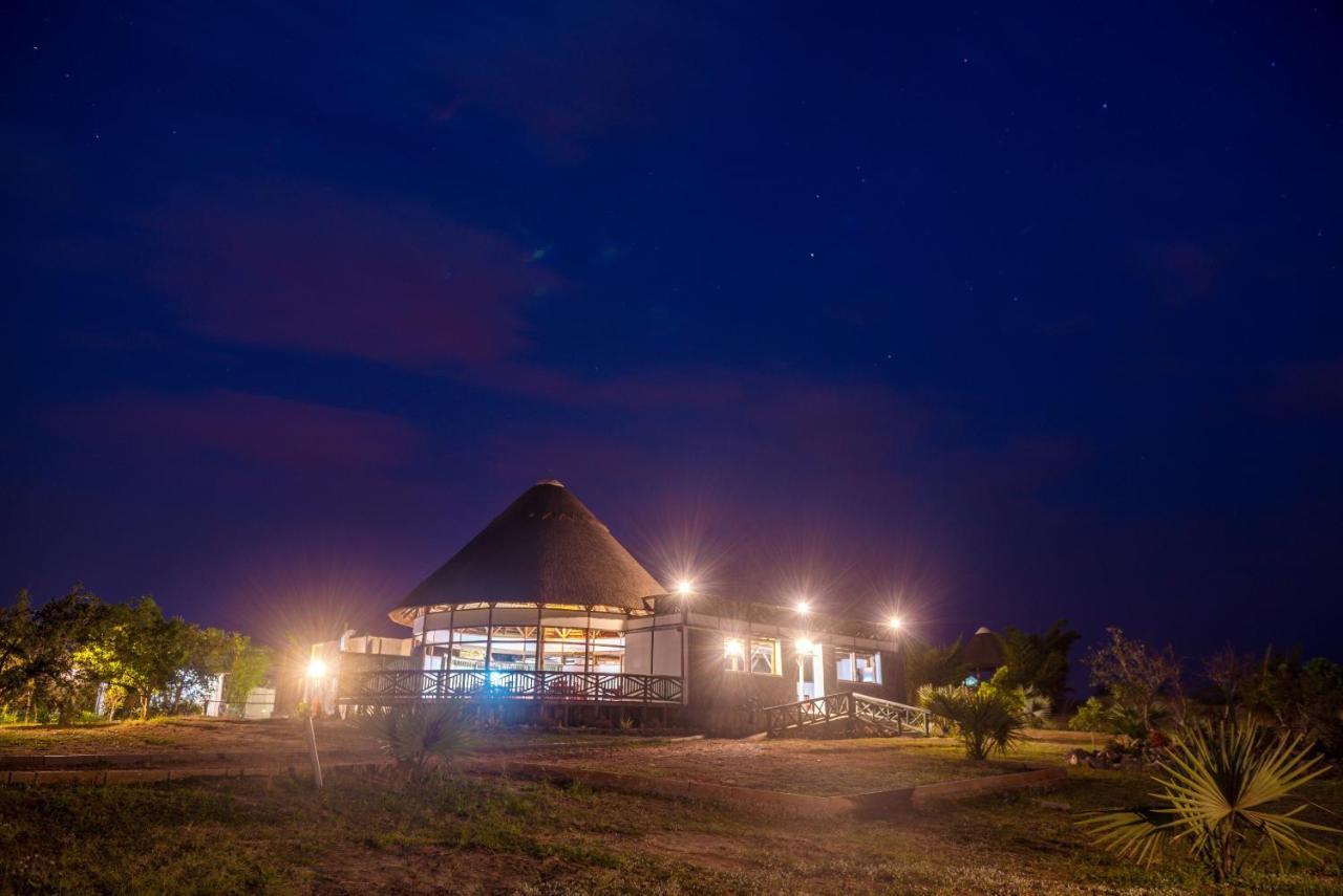 Tilenga Safari Lodge Arua Exterior photo